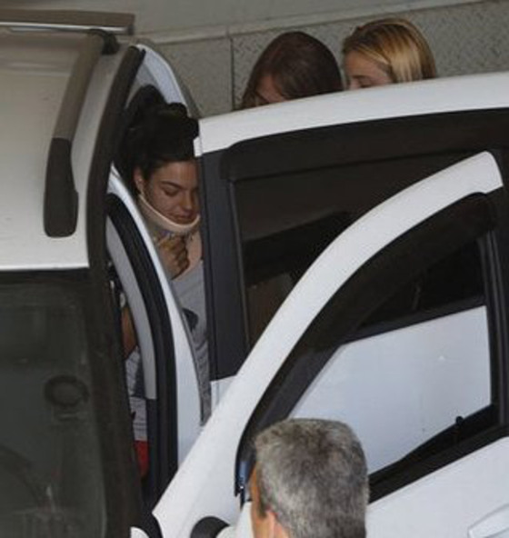 Isis valverde tem alta do hospital Isis valverde tem alta do hospital